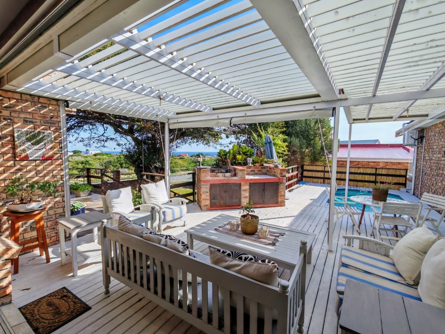 3 Bedroom Property for Sale in De Kelders Western Cape